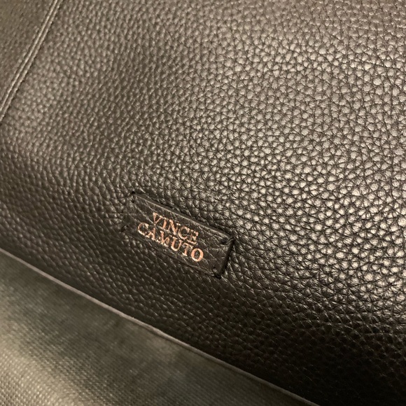 NWT Vince Camuto Livy Pebbled Leather Tote - Picture 9 of 11